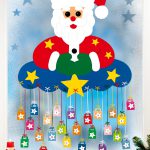 Weihnachtsmann auf Wolke